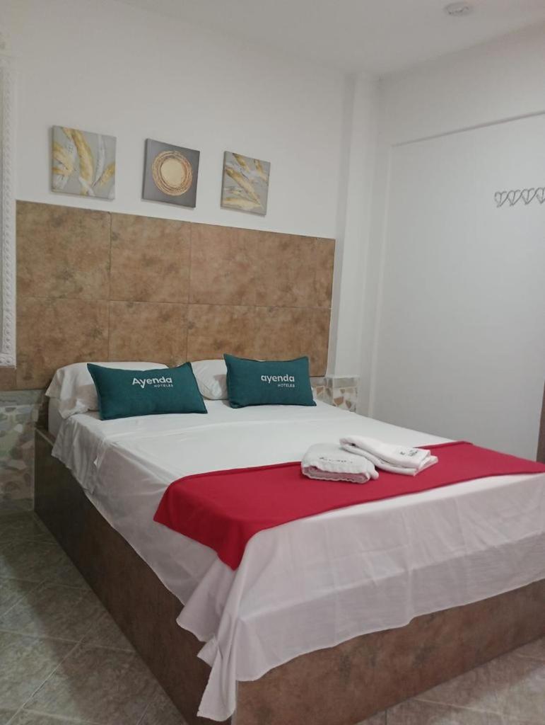 Hostal Kumbaya Santa Marta  Exterior photo