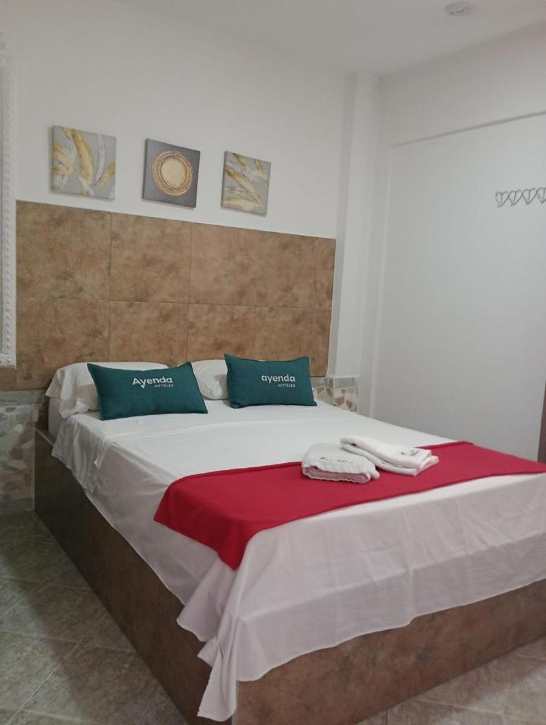 Hostal Kumbaya Santa Marta  Exterior photo