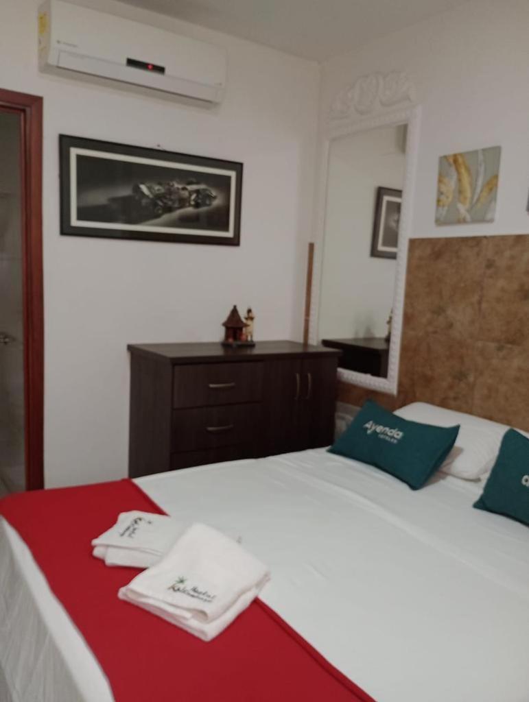Hostal Kumbaya Santa Marta  Exterior photo